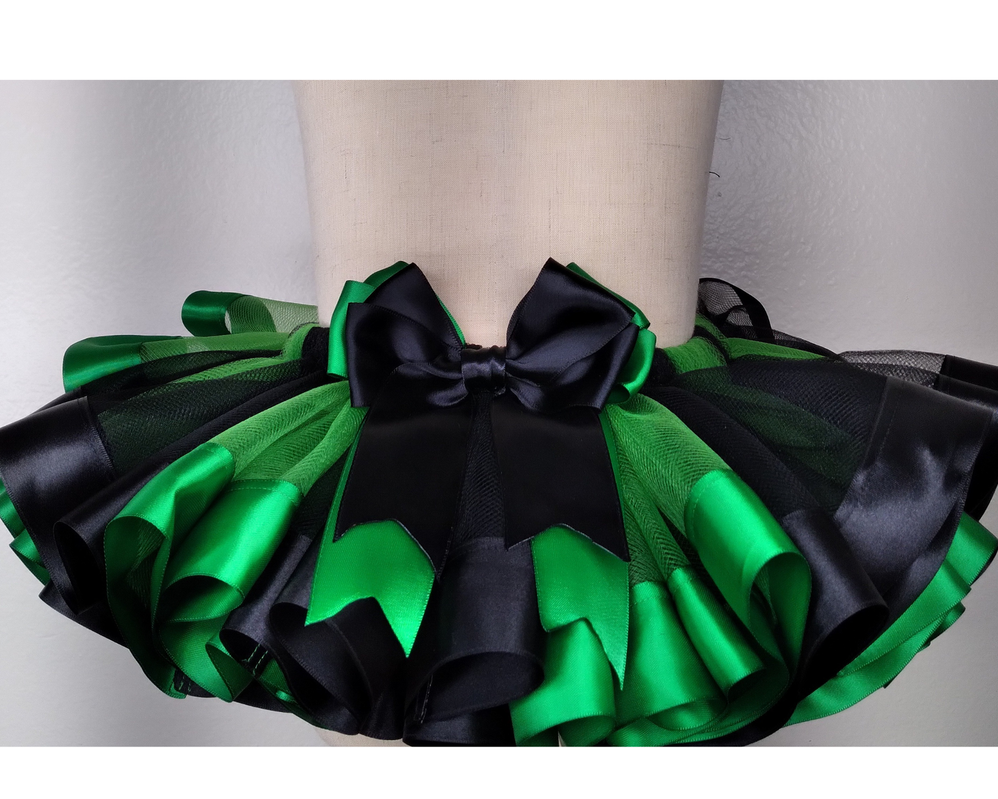 Black and green tutu skirt for girls